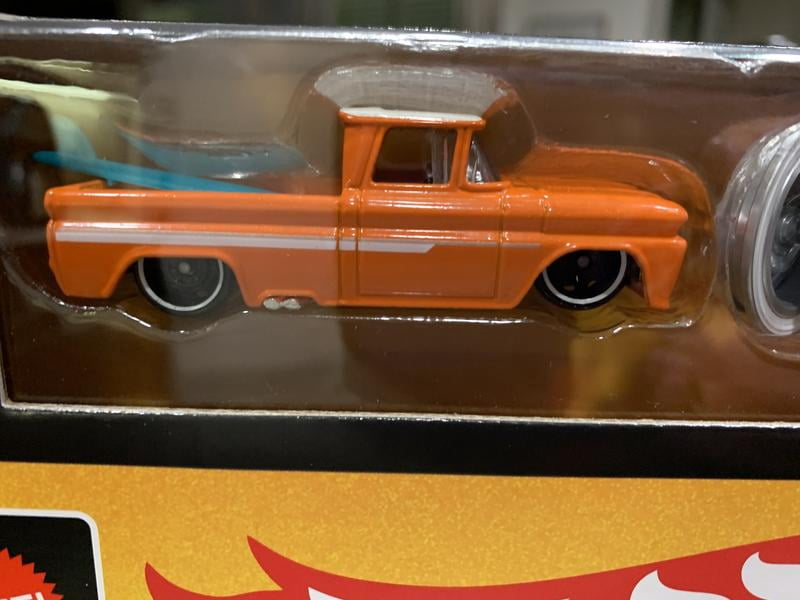 MATTEL BRICK SHOP Hot Wheels Custom 62 Chevy Pickup Building Toy