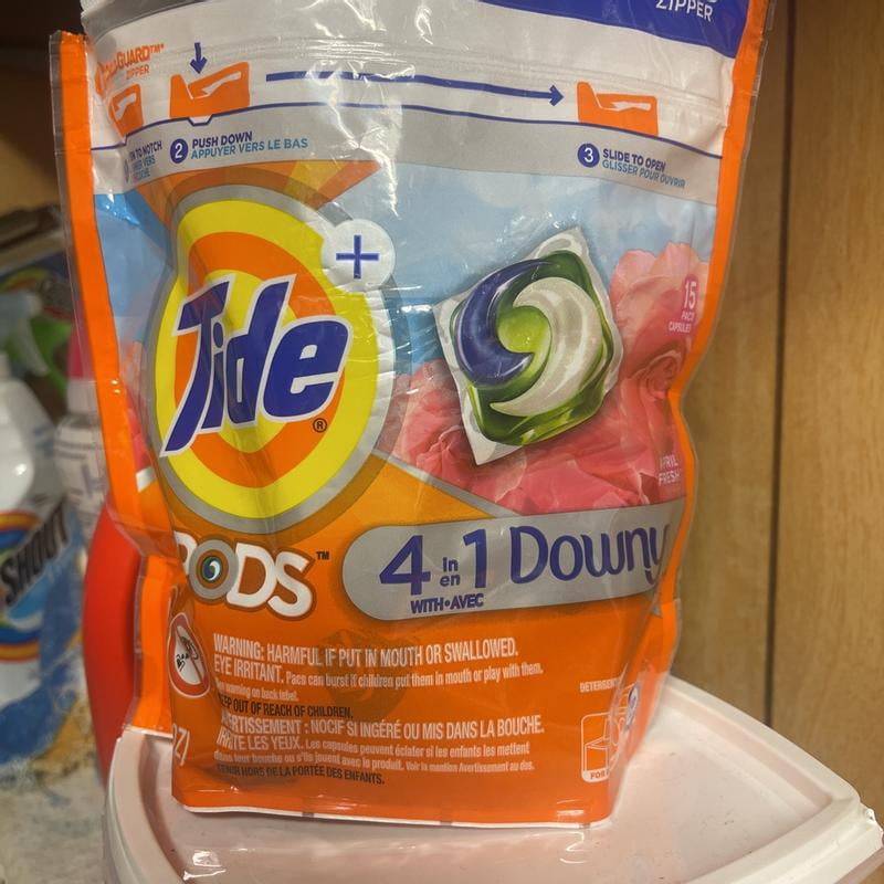 Tide PODS with Downy, Liquid Laundry Detergent Pacs in April Fresh