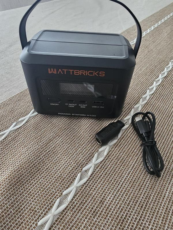 Customer reviews for Wattbricks Energy 120-Watt Peak With 99.2Whr Portable  Power Station