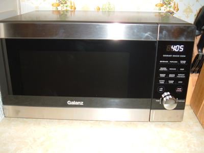 GSWWD11S1S10 by Galanz - Galanz 1.1 Cu Ft ExpressWave™ Sensor Cooking  Microwave Oven with an easy-to-use Express Cooking Knob in Stainless Steel