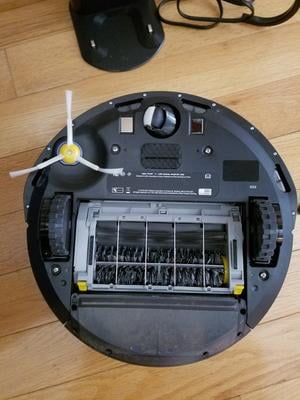 Customer reviews for Roomba by iRobot 680 Robot Vacuum with