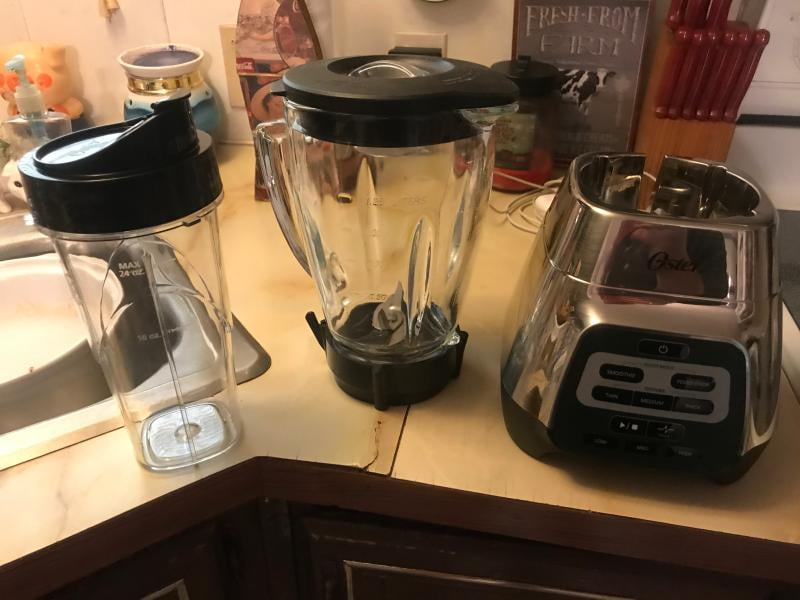 Oster Master Series 800 Watt 6 Cup Blender w/ Glass Jar and Blend