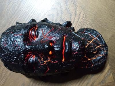 Chanana Skull Flame Table Lamp, Lava Stone Skull LED Desk Light