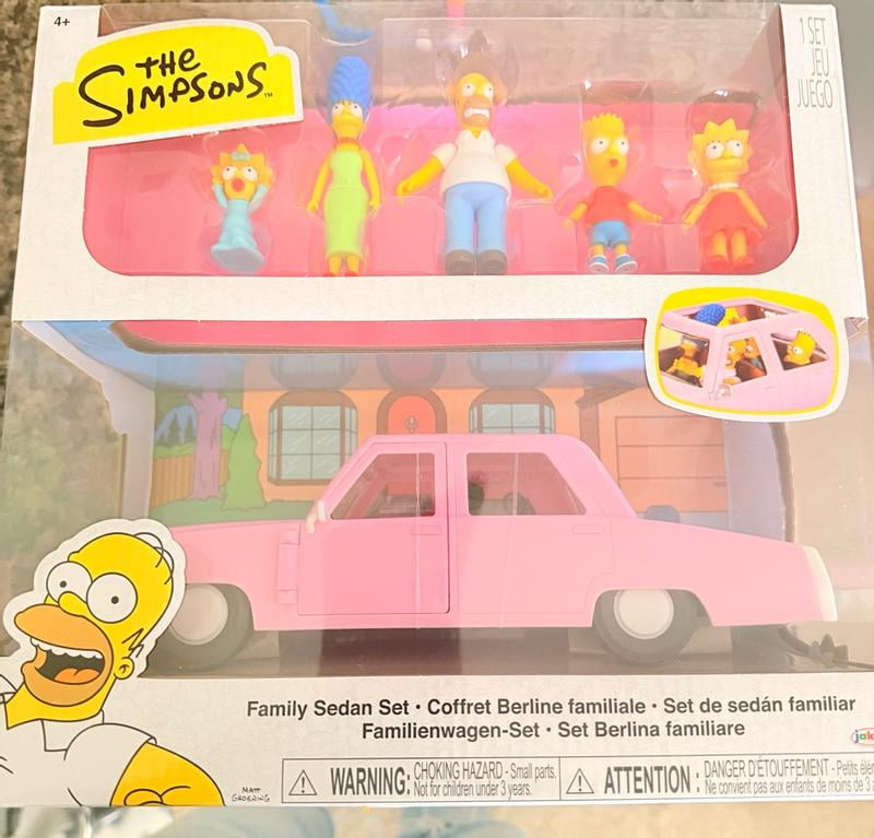Jakks Pacific The Simpsons Family Sedan Set with 2.5-inch figures