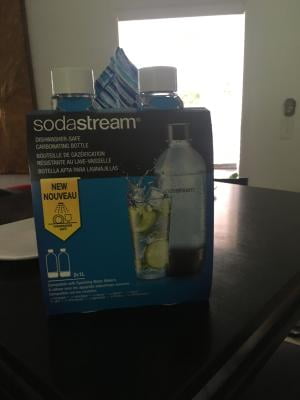 SodaStream Dishwasher-Safe Carbonating Bottles - Black - Shop Water Filters  at H-E-B