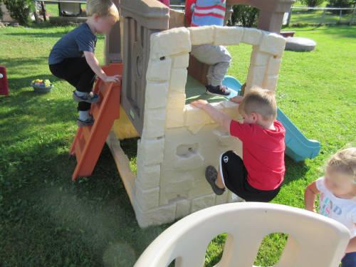 little tikes woodland play