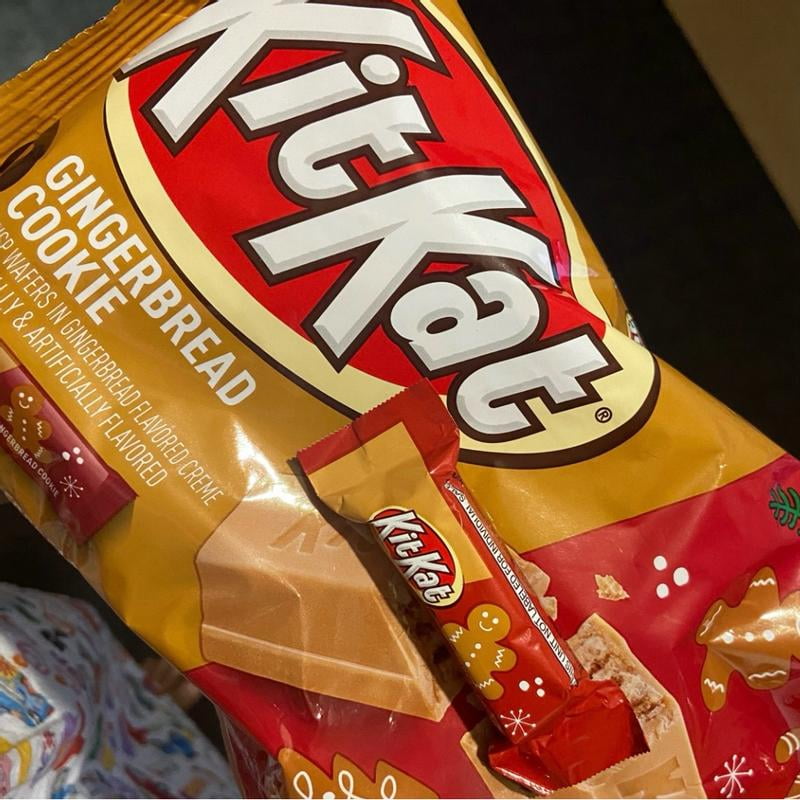 KIT KAT®, Miniatures Gingerbread Cookie Gingerbread Flavored Creme
