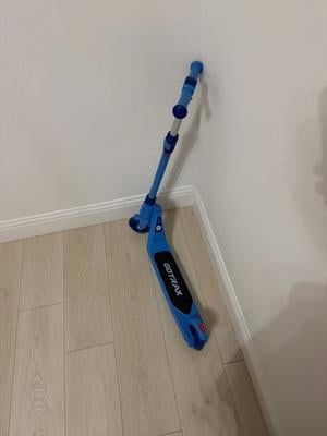 Customer reviews for Bobloo lite Kids Kick Scooter, LED Light-Up