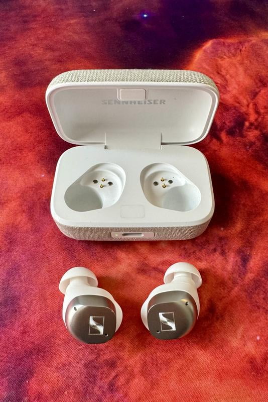 Free Shipping! Sennheiser Smart Earphones - MOMENTUM True