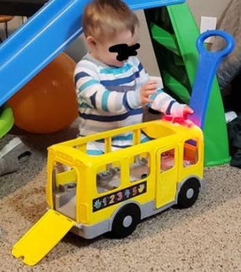 little people big yellow school bus