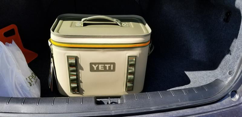 Yeti Hopper Flip 18 Soft Cooler Navy (S20-YFLIP18-CRL) for sale online