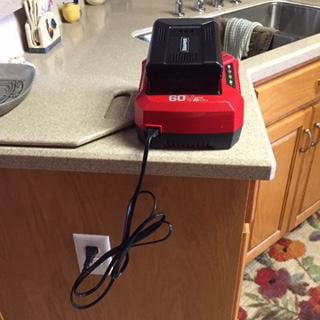 Brand New Snapper SBA260V/60 Volt 2Ah Lithium-ion Battery $50 for  Sale in Morrow, GA - OfferUp