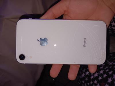 Restored Apple iPhone XR - Carrier Unlocked - 64 GB White