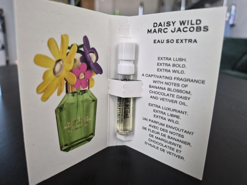 Marc Jacobs Daisy Wild 3.3 oz EDP Spray for Women with Banana
