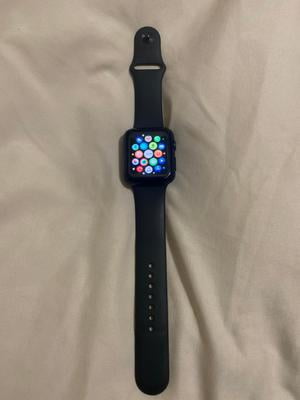 Apple Watch Series 3 GPS Space Gray - 42mm - Black Sport Band 
