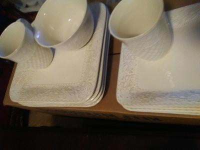 Service De Table Lotus 24 Pièces