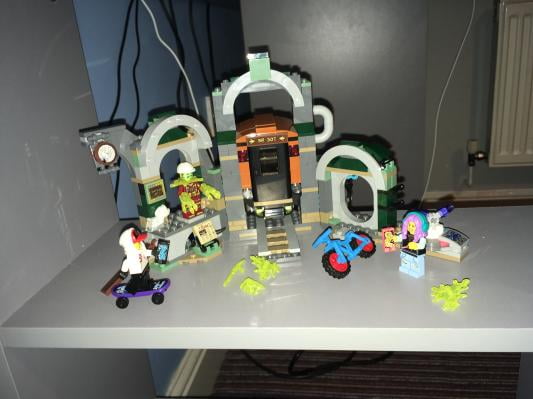Lego Hidden Side 70430 Newbury Subway Haunted Cave