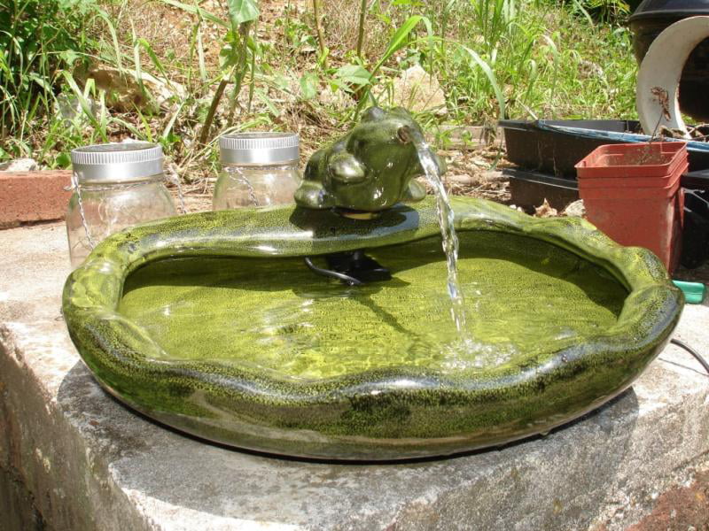 Green Glazed Smart Solar 22300R01 Solar Powered Ceramic Frog Water Feature 