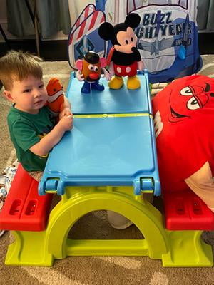 play day activity table