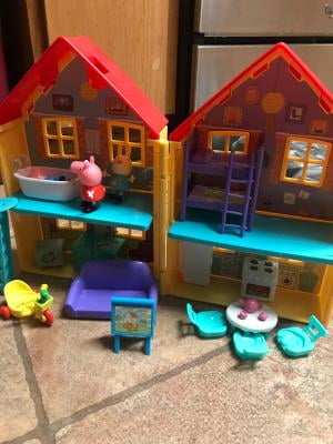 Peppa Pig's Grandparents House Play Set Toy-Rare 5010993926633