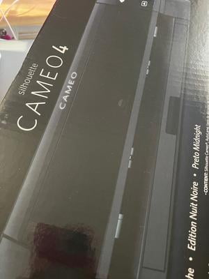 Silhouette CAMEO 4 ブラック 12インチ Silhouette Cameo 4, 12-Inch Desktop Cutting Machine, Black