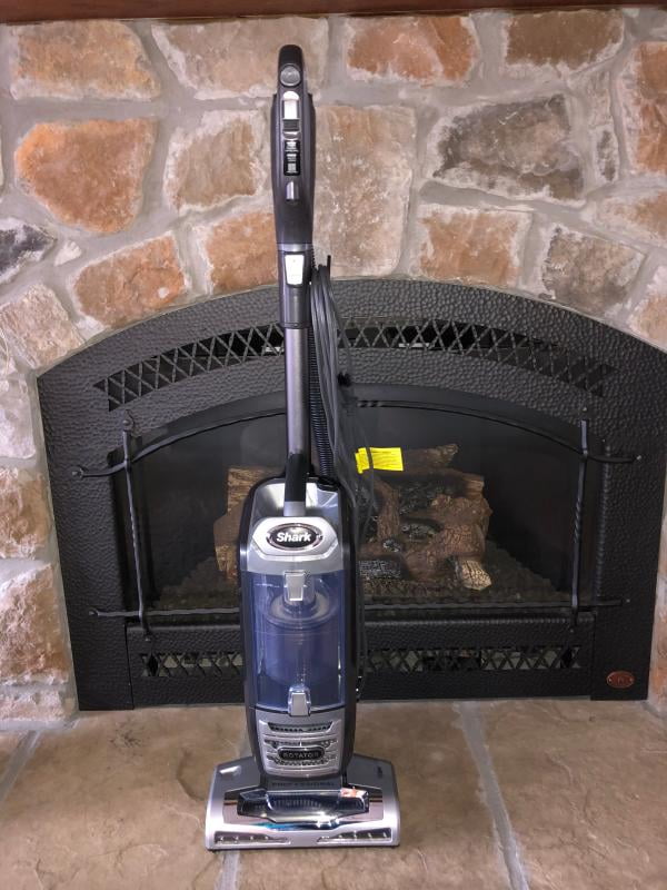 Shark Rotator Powered Lift Away Upright Vacuum Cleaner Nv650