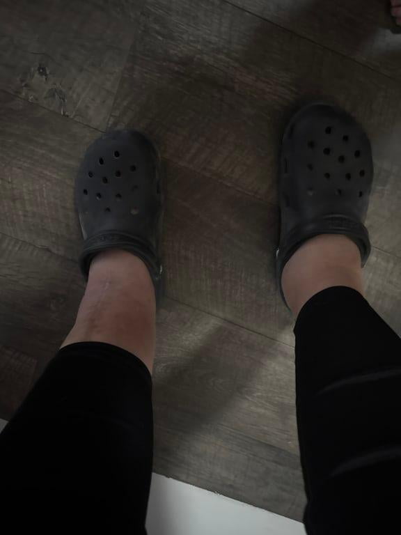 Crocs Unisex Classic Clogs Army Green M10/W12