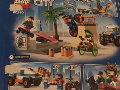 LEGO City Skate Park 60290 Building Kit; Cool Building Toy for Kids, New  2021 (195 Pieces)