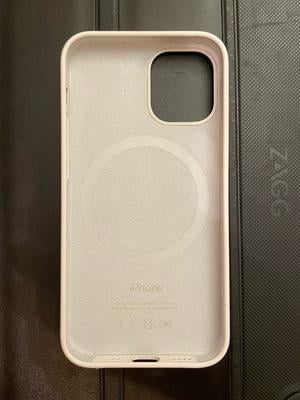 Apple iPhone 12 Mini Silicone Case with MagSafe - (Product) Red