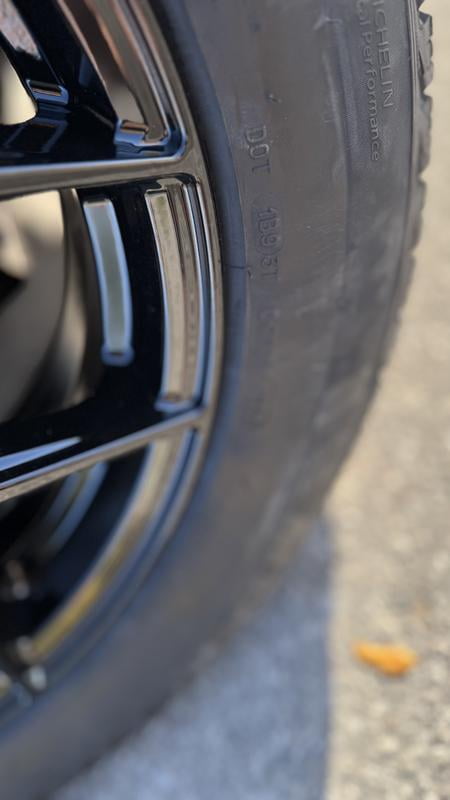 Michelin X-Ice Snow Winter Studless 215/55R17XL 98H - Walmart.com