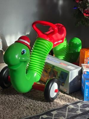 Radio Flyer The INCHWORM® - Walmart.ca