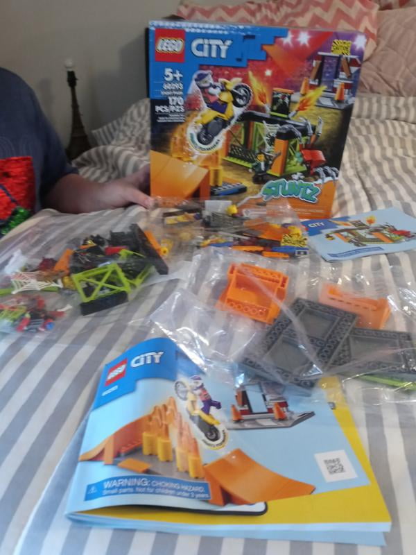 LEGO, City Stunt Park 60293, with motorcycle for stunt action