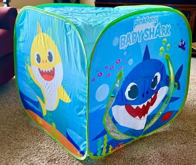 shark tent with tunnel