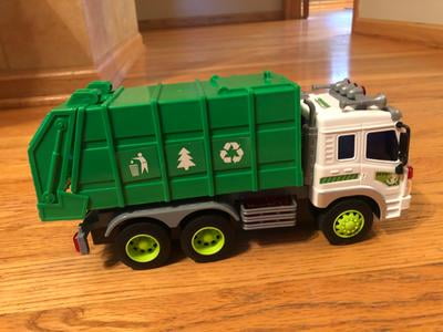 ride on garbage truck
