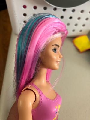 Barbie Color Reveal Doll With Surprises 