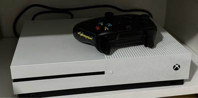 Microsoft Xbox One S 500GB Console, Blu-Ray Disc Player