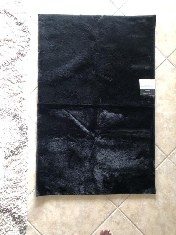 Mainstays Soft Faux Rabbit Fur Area Rug 30x46 inches Black Plush