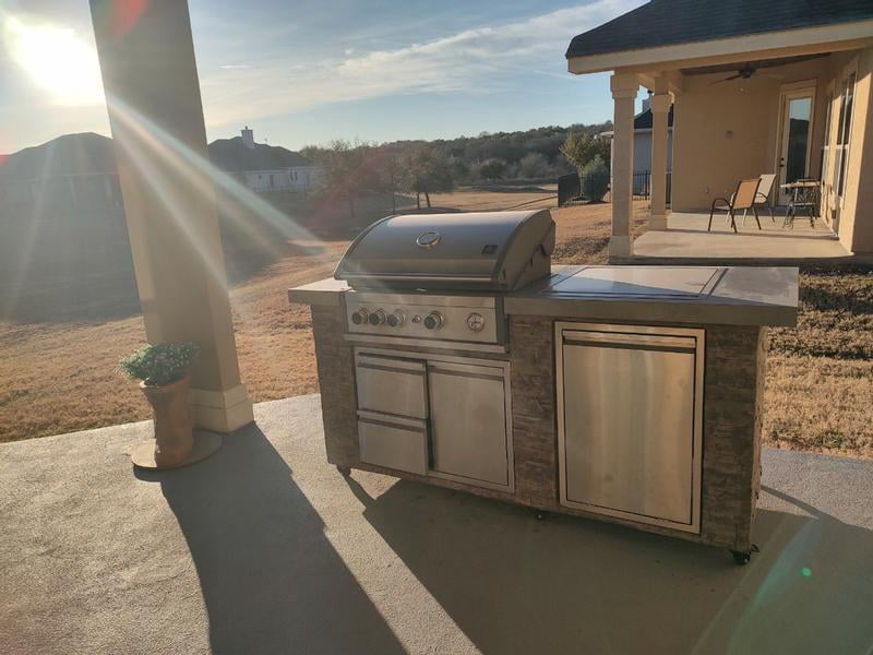 Member's Mark 5-Burner Rustic Ledge Propane Gas Island Grill