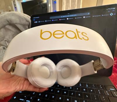Beats Studio3 Wireless | In-ear headphones for game shops