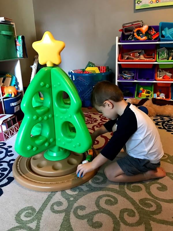 Step2 My first Christmas Tree | Speelgoed Kerstboom voor peuters van Kunststof | Inclusief ster, 8 kerstballen & mini-trein