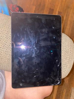 Customer reviews for Restored 2020 Apple iPad Wi Fi 128 GB Space