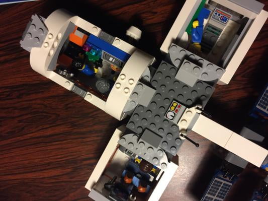 lego city lunar space station 60227