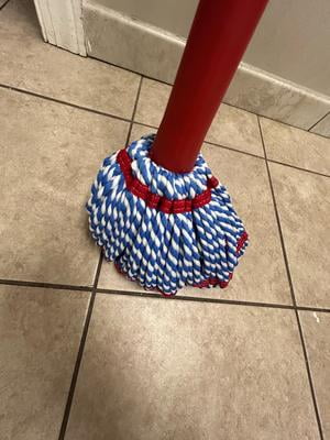 O-Cedar MicroTwist MAX Microfiber Mop with 2 MicroTwist MAX