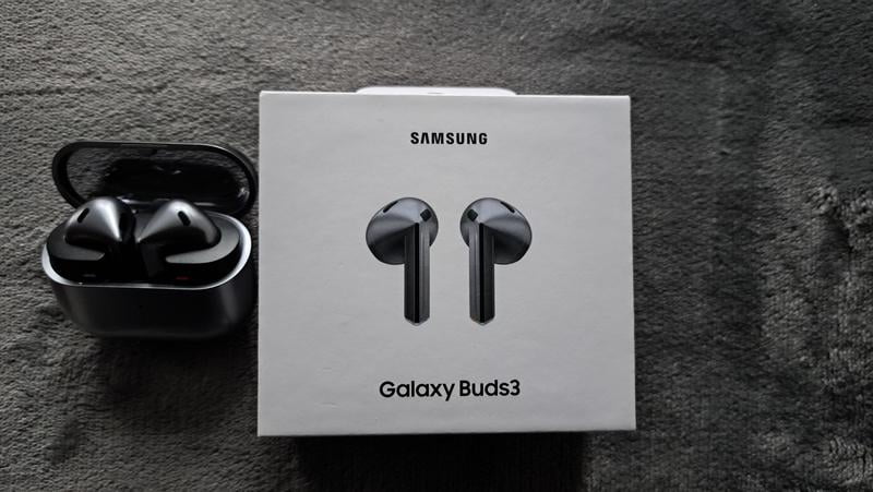 Samsung Galaxy Buds3 Wireless In Ear Earbuds with Charging