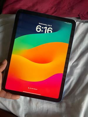 Open Box, Restored Apple iPad 10.9