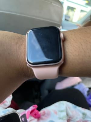 Apple Watch Series 4, GPS, 40mm, Space Gray Aluminum Case