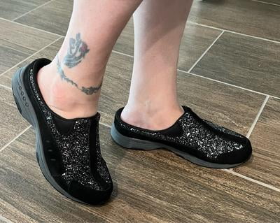 Easy Spirit Women's Traveltime Mule - Slip On Comfort Shoes With Arch Support