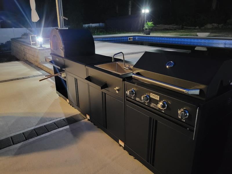 Thor Kitchen 4-Piece Modular Outdoor Kitchen Island, Liquid