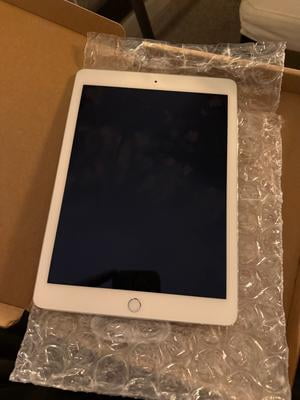 Pre-Owned Apple Ipad Pro 2nd. Gen - 11
