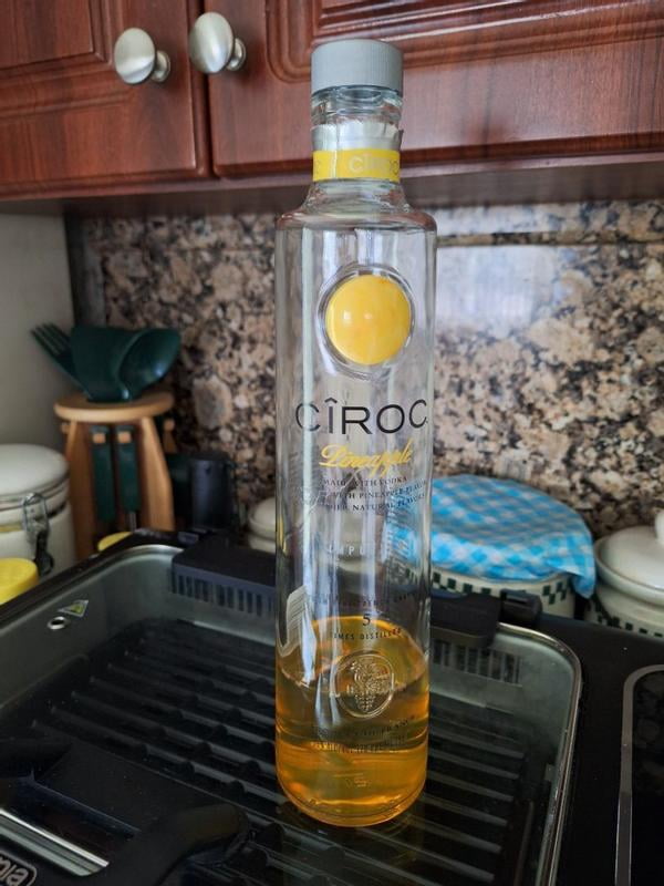 CIROC Pineapple, 50 mL (Made with Vodka Infused with Natural